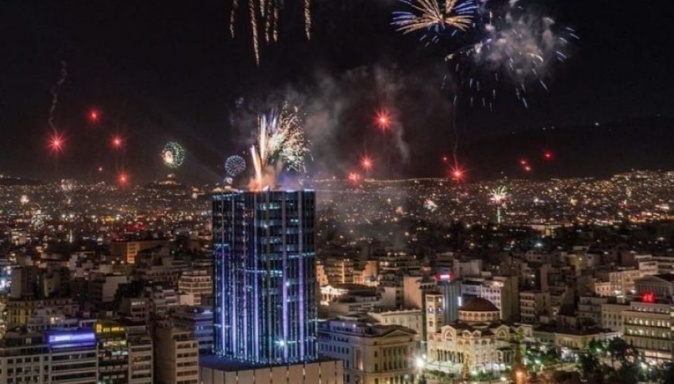 Πειραιάς: Υποδέχεται το 2025 με ένα υπερθέαμα