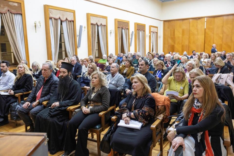 «Piraeus TeamUp»: Νέο πρόγραμμα εθελοντισμού από τον Δήμο Πειραιά