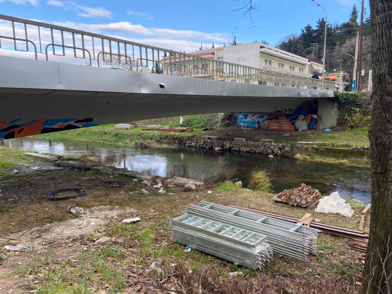 Τρίκαλα: Συνεχίζεται η ανακατασκευή των 13 γεφυρών