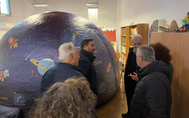 Δήμος Ηρακλείου: Εργασίες κατασκευής ραμπών και προσβάσιμων χώρων για ΑμεΑ σε 75 σχολεία