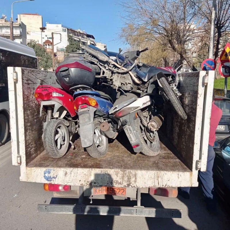 Δήμος Θεσσαλονίκης: «Ξήλωμα» των εγκαταλελειμμένων οχημάτων