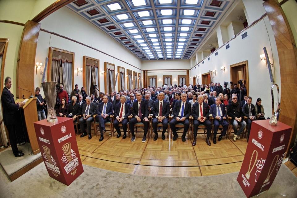 Γιάννης Μώραλης: Βραβεύτηκε για την πολύτιμη συμβολή στο οικονομικό και επιχειρηματικό γίγνεσθαι του Πειραιά