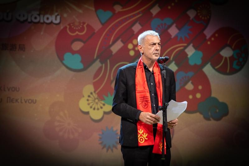 Στο Δημοτικό Θέατρο Πειραιά ο εορτασμός της Κινεζικής Πρωτοχρονιάς παρουσία Γιάννη Μώραλη