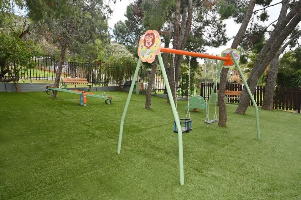 Ανακαινίστηκαν τρεις παιδικές χαρές του Δήμου Ελληνικού - Αργυρούπολης