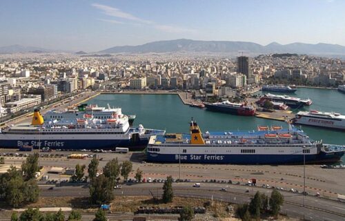 Πλοία: Ακυρώθηκαν τρία δρομολόγια από το λιμάνι του Πειραιά, λόγω καιρού