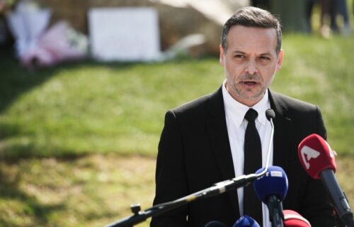 Χάρης Δούκας: Γιατί απειλεί με εξώδικα και «τσουχτερά πρόστιμα»