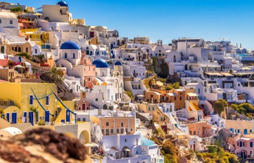 Σαντορίνη: Ανοίγουν σήμερα τα σχολεία μετά από ένα μήνα