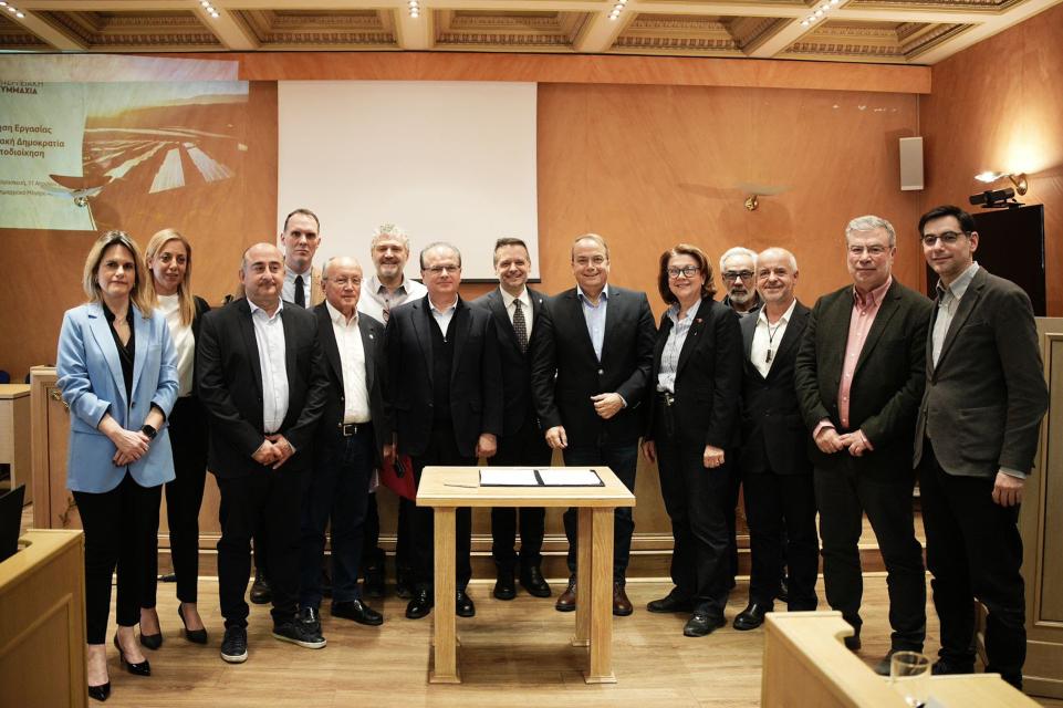 Ο Δήμος Αθηναίων ενώνει δυνάμεις με 44 Δήμους για καθαρή και φθηνή ενέργεια