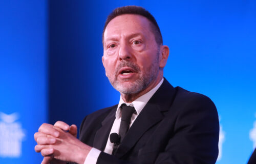 Πρόταση «βόμβα» από Στουρνάρα: Ο ΕΝΦΙΑ να δοθεί στους δήμους