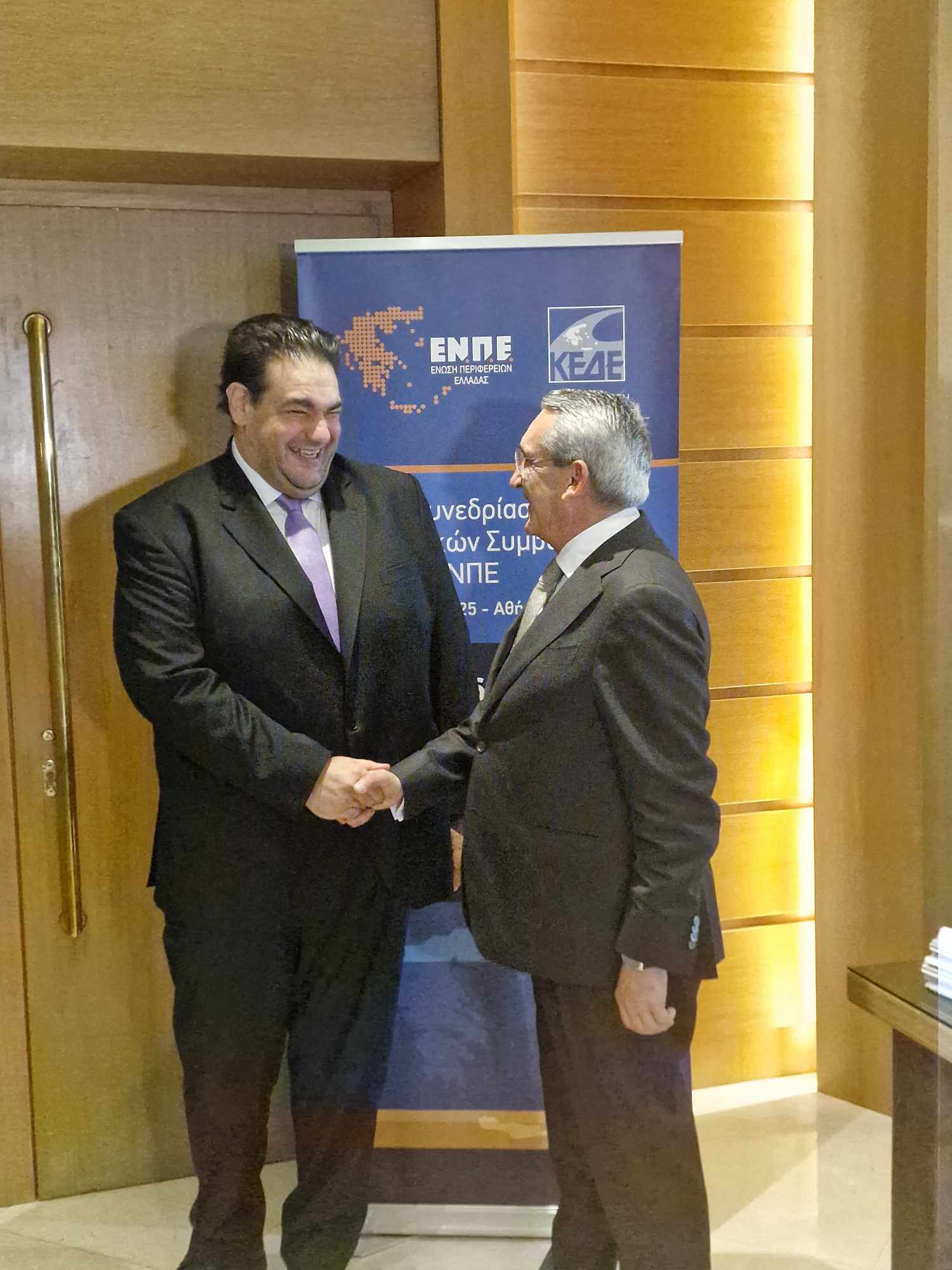 Το e-ota.gr στην κρίσιμη συνεδρίαση ΚΕΔΕ-ΕΝΠΕ