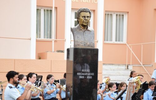 Φόρος τιμής στον Μίκη Θεοδωράκη από τον Δήμο Αργοστολίου