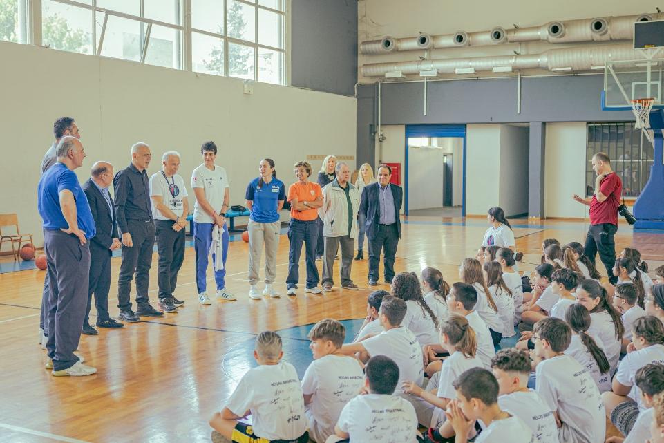 Ο Δήμος Πειραιά έβαλε «τρίποντο» στην αθλητική παιδεία των μαθητών
