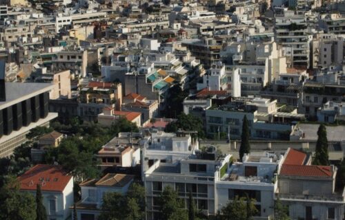 Spitogatos: Συνεχίστηκε η ανοδική πορεία στις τιμές πώλησης και ενοικίασης ακινήτων το δεύτερο τρίμηνο του 2025