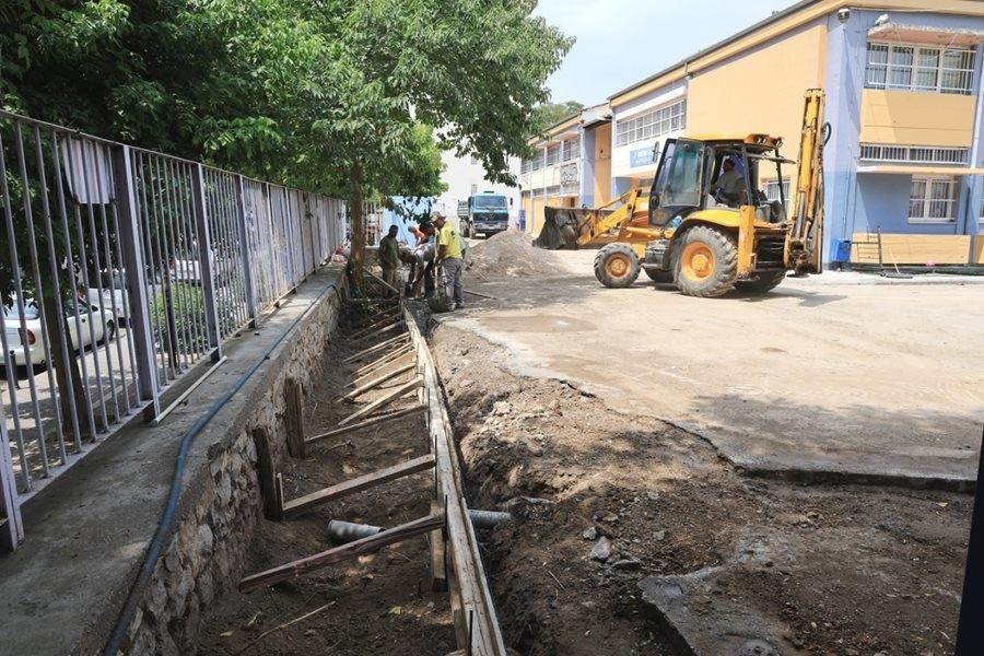 Δήμος Λαρισαίων: Αναδιαμόρφωση αυλών στο 2ο Δημοτικό και στο 4ο Γυμνάσιο-Λύκειο με βιοκλιματικό σχεδιασμό