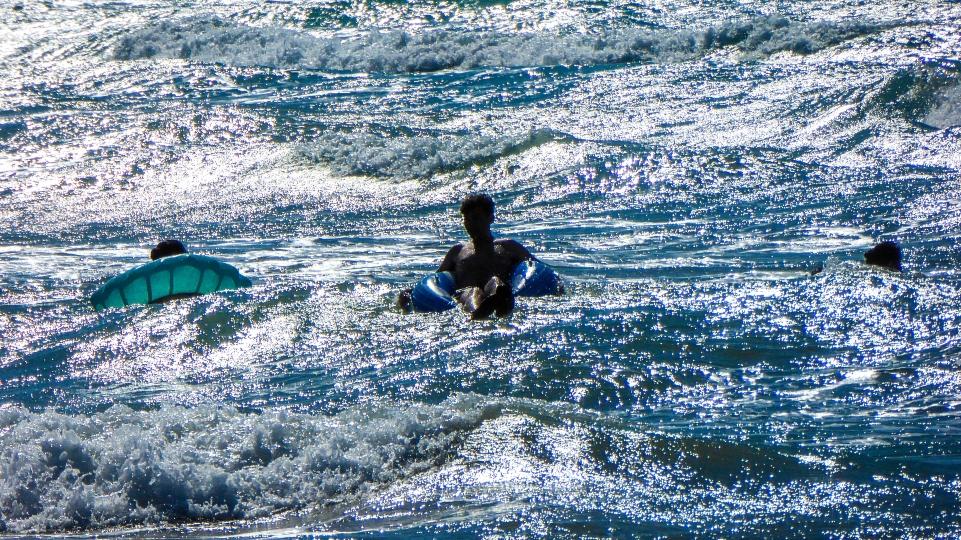 Καλοκαιρινός ο καιρός σήμερα - Έως 36 βαθμούς η θερμοκρασία, πού θα βρέξει