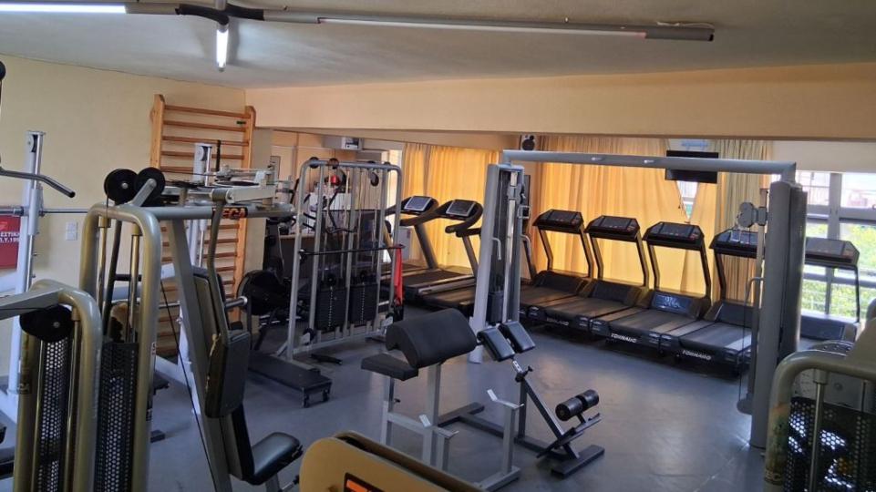 Ανανεώνεται το Δημοτικό Γυμναστήριο Πετρούπολης με νέο εξοπλισμό