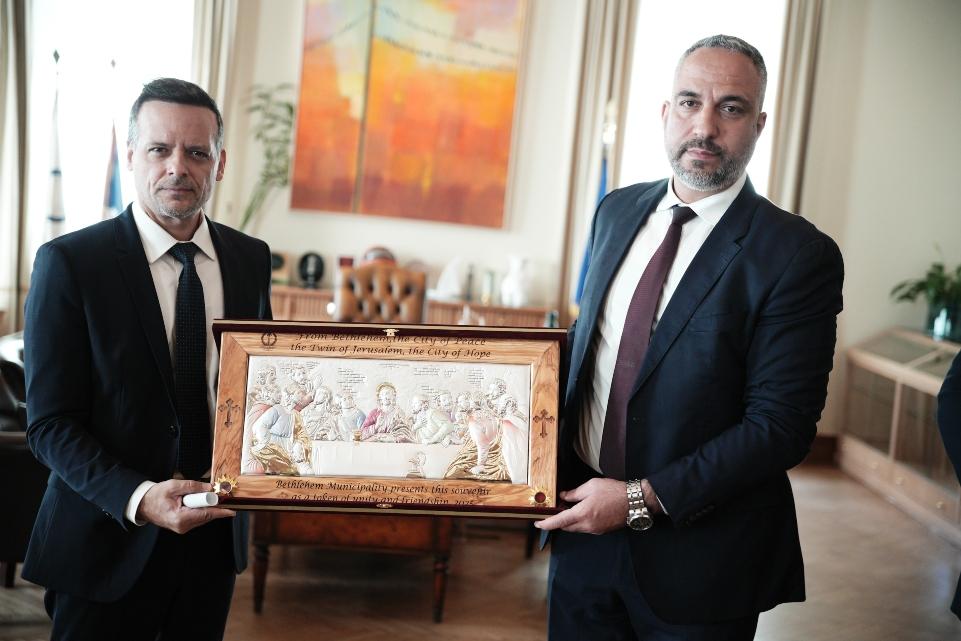 Κοινό αίτημα για αναγνώριση του Παλαιστινιακού κράτους από Αθήνα και Βηθλεέμ