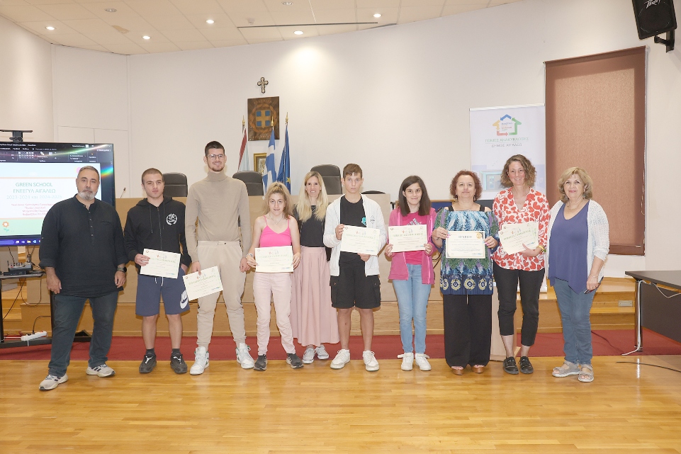 Η νέα γενιά του Αιγάλεω βραβεύεται για την οικολογική της συνείδηση