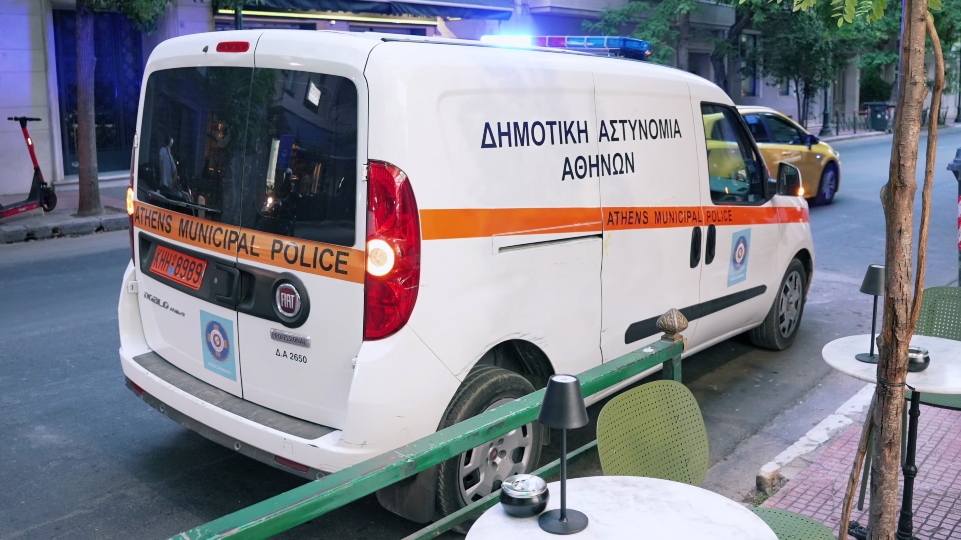 Ο Δήμος Αθηναίων σφραγίζει 11 καταστήματα υγειονομικού ενδιαφέροντος