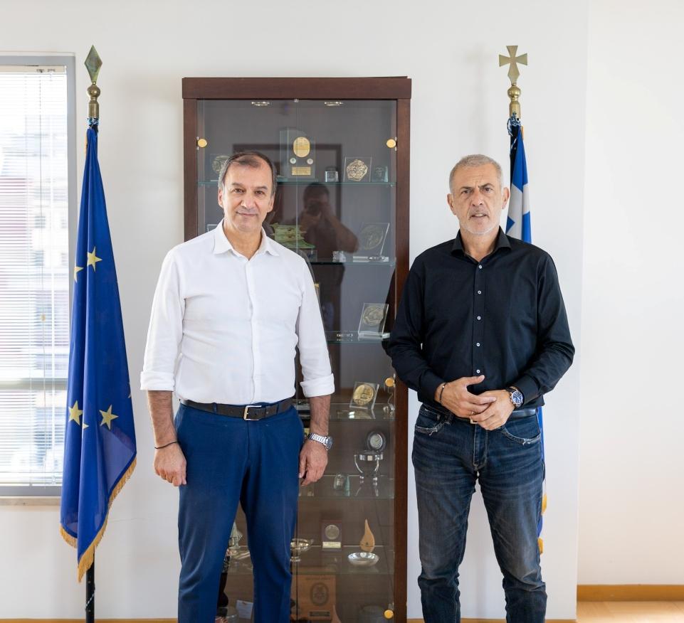 Συνάντηση Μώραλη με τον νέο Αντιπεριφερειάρχη Πειραιά - Νέα σελίδα συνεργασίας