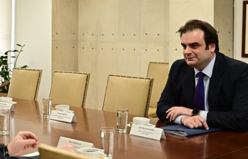 Σε εξέλιξη συνάντηση της ΚΕΔΕ με τον Κυριάκο Πιερρακάκη