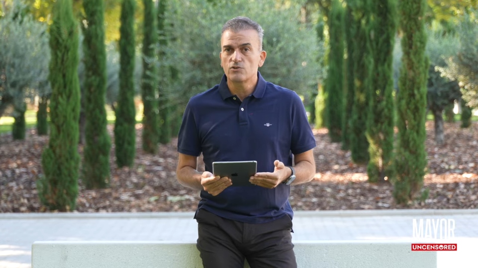 Θανάσης Μαμάκος στο Mayor Uncensored: «Μια ζωντανή πόλη χτίζεται με ζωντανό διάλογο»