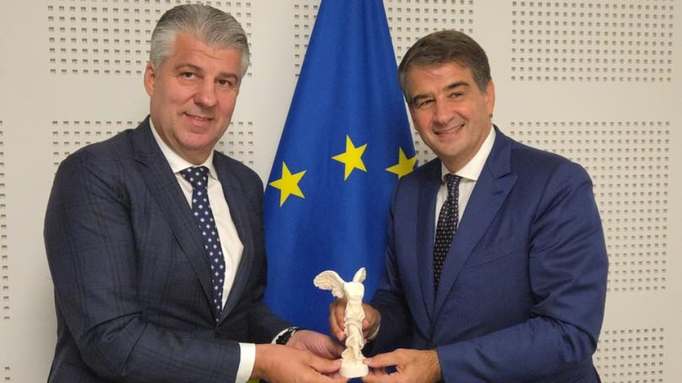 Βρυξέλλες: Συνάντηση Χριστόδουλου Τοψίδη με τον Επίτροπο Περιφερειακής Πολιτικής Ραφαέλε Φίτο