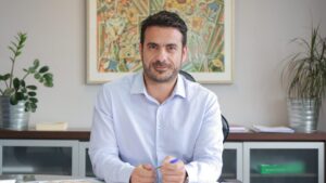 Ανδρέας Γραμματικογιάννης: «Εργολαβίες εκατομμυρίων για πεζοδρόμια και ταυτόχρονα καταστροφή»