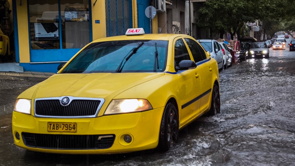 Κόκκινη προειδοποίηση από την ΕΜΥ για την κακοκαιρία «Adel» - Νέο έκτακτο δελτίο επιδείνωσης