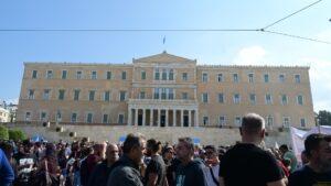 24ωρη απεργία σήμερα 16 Δεκεμβρίου σε δημόσιο τομέα, ΟΤΑ, εκπαίδευση και νοσοκομεία