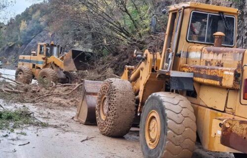 Σοβαρά προβλήματα στα Τζουμέρκα από την κακοκαιρία: Καταπτώσεις, καθιζήσεις και διακοπές ρεύματος